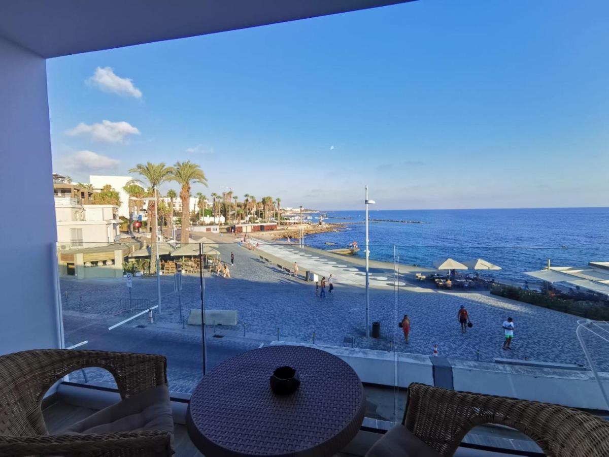 Cosea Living: Seaside Two Bedroom Flat In Harbour 106 Paphos 外观 照片